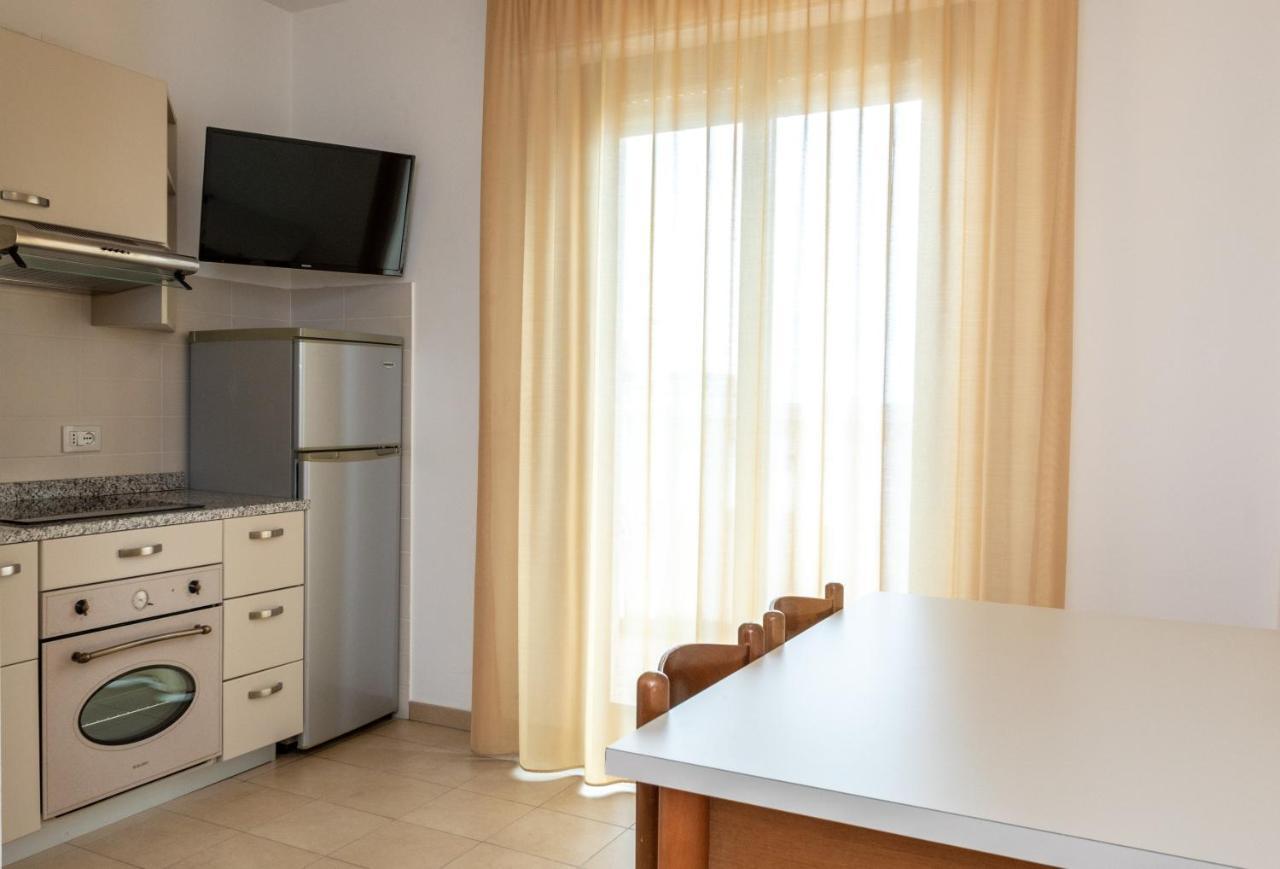 Residence Alla Rotonda Lido di Jesolo Kamer foto